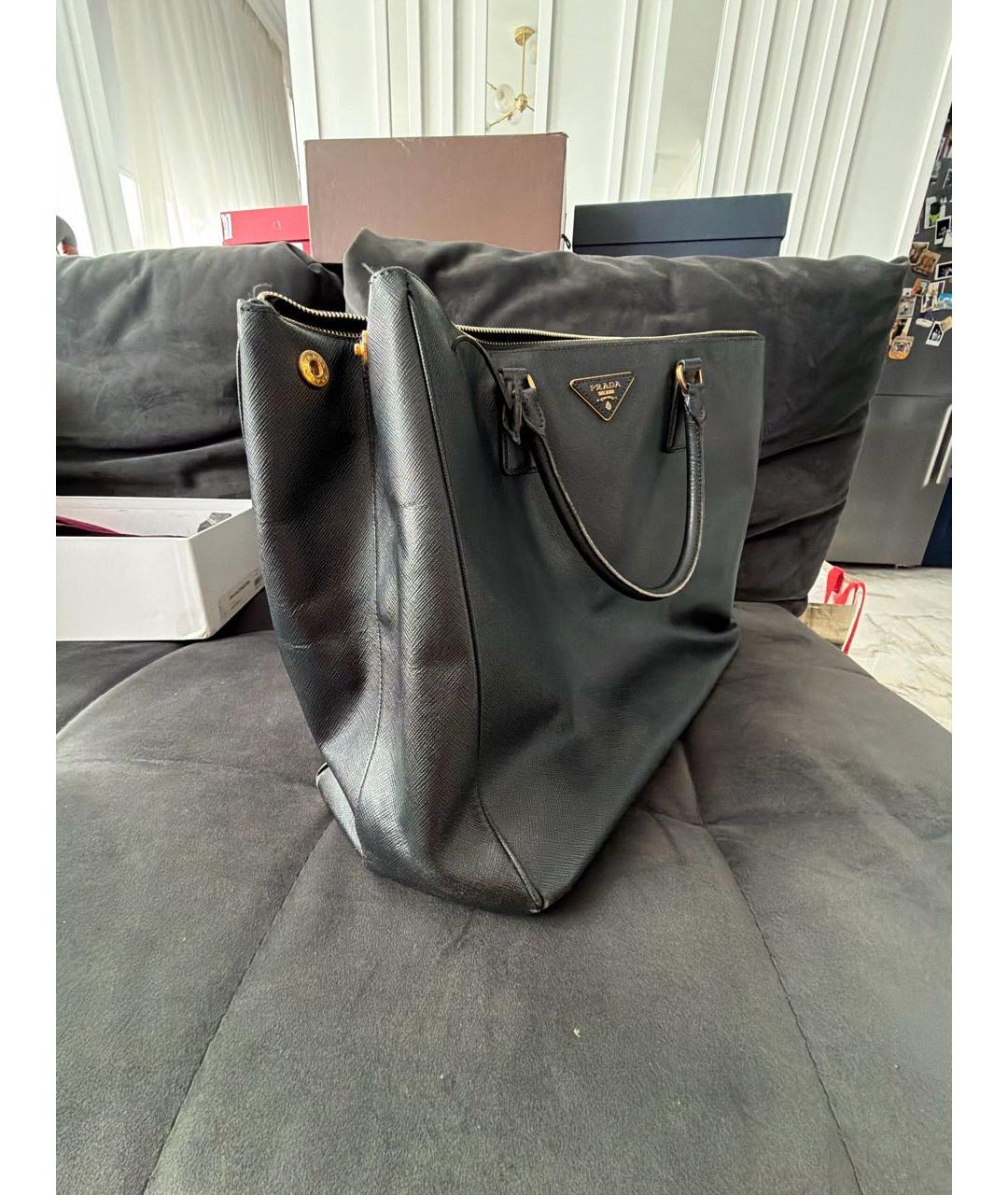 PRADA Черная кожаная сумка тоут, фото 2