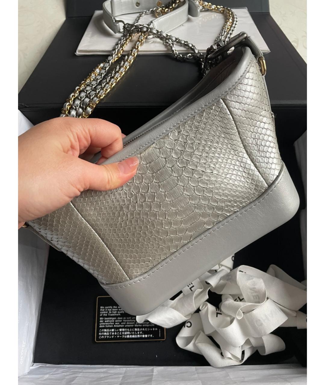 CHANEL Серая кожаная сумка через плечо, фото 3