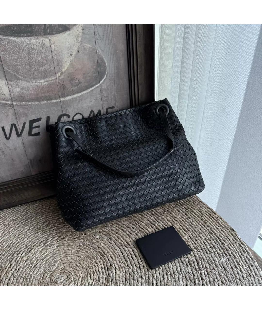 BOTTEGA VENETA Черная кожаная сумка тоут, фото 10