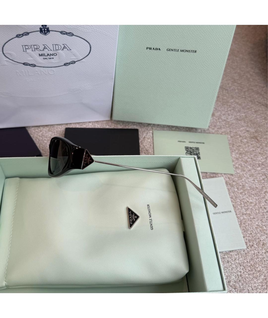 PRADA Черные пластиковые солнцезащитные очки, фото 5