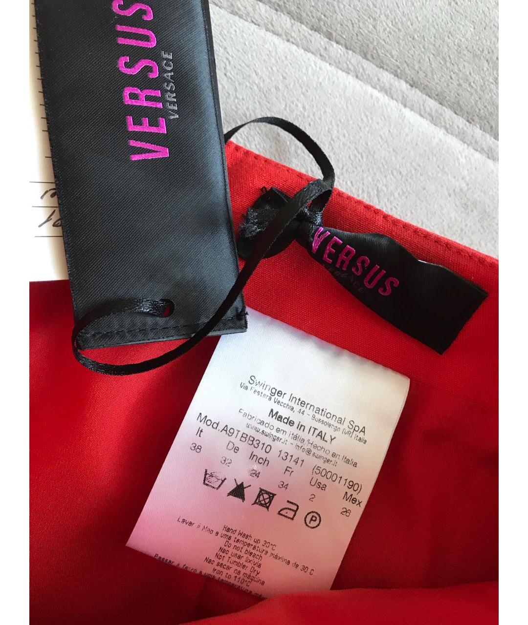 VERSUS VERSACE Красная хлопко-эластановая юбка мини, фото 4