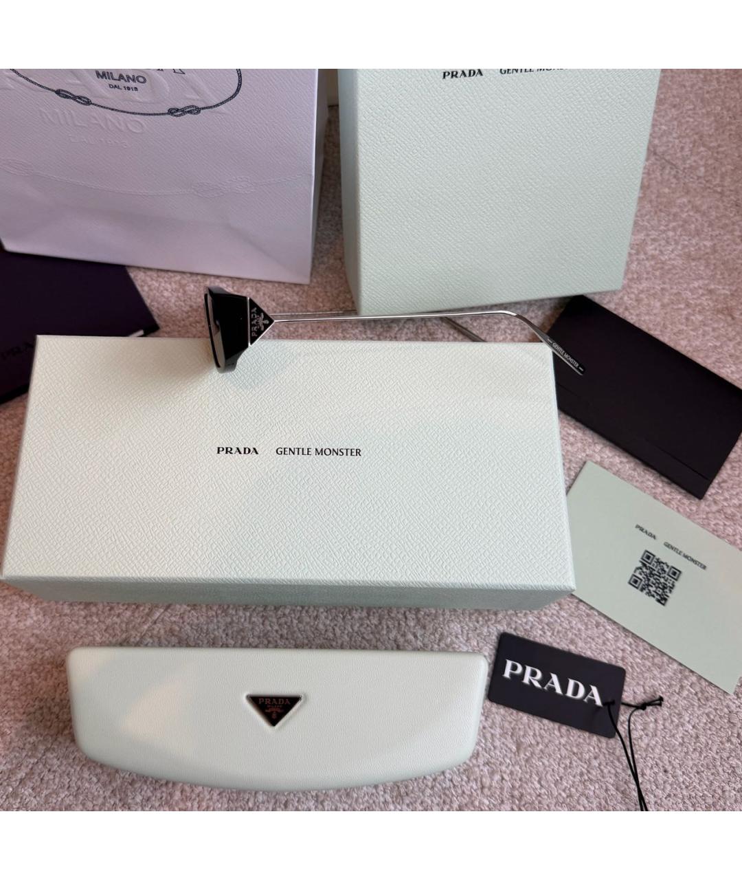 PRADA Черные пластиковые солнцезащитные очки, фото 5
