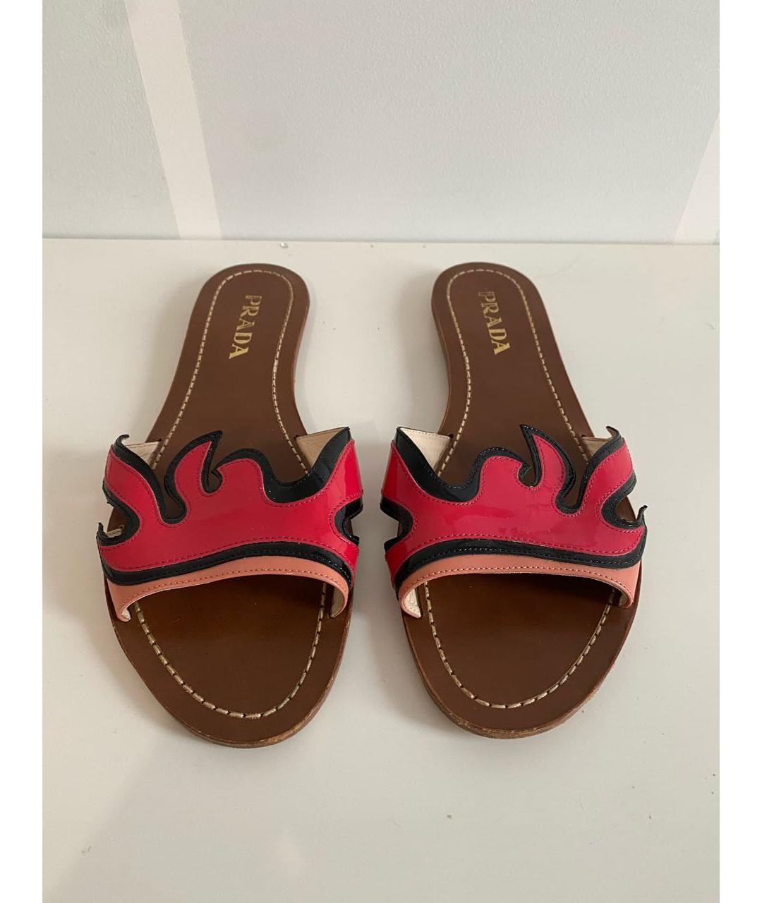 PRADA Мульти шлепанцы из лакированной кожи, фото 2