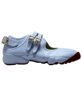 NIKE Кроссовки
