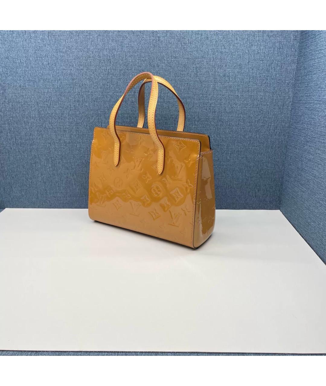 LOUIS VUITTON Бежевая сумка с короткими ручками из лакированной кожи, фото 3