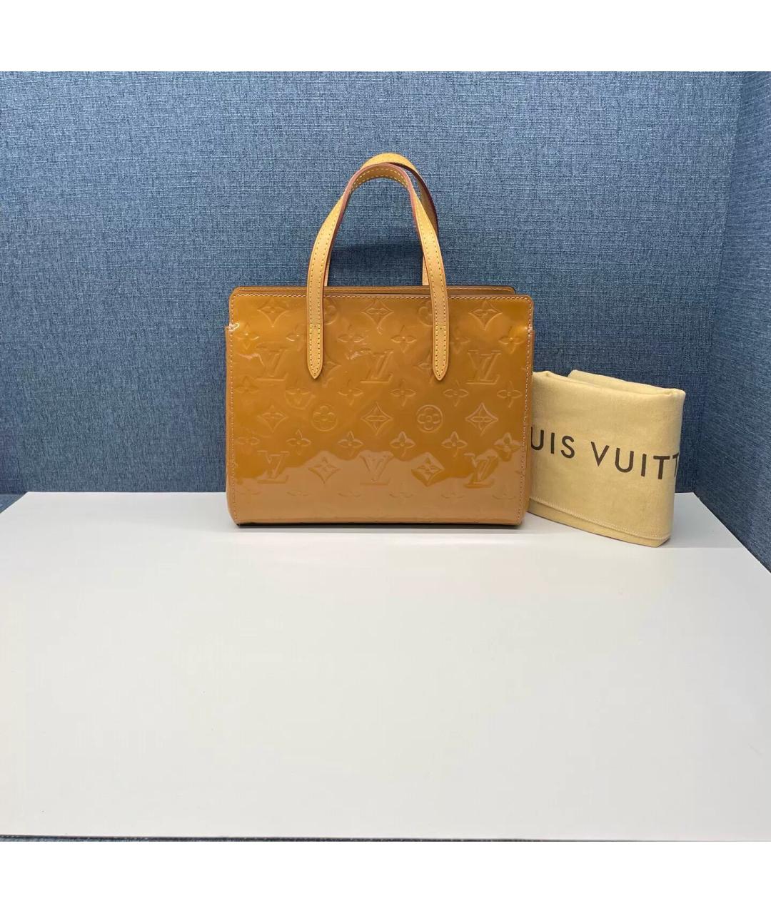 LOUIS VUITTON Бежевая сумка с короткими ручками из лакированной кожи, фото 9