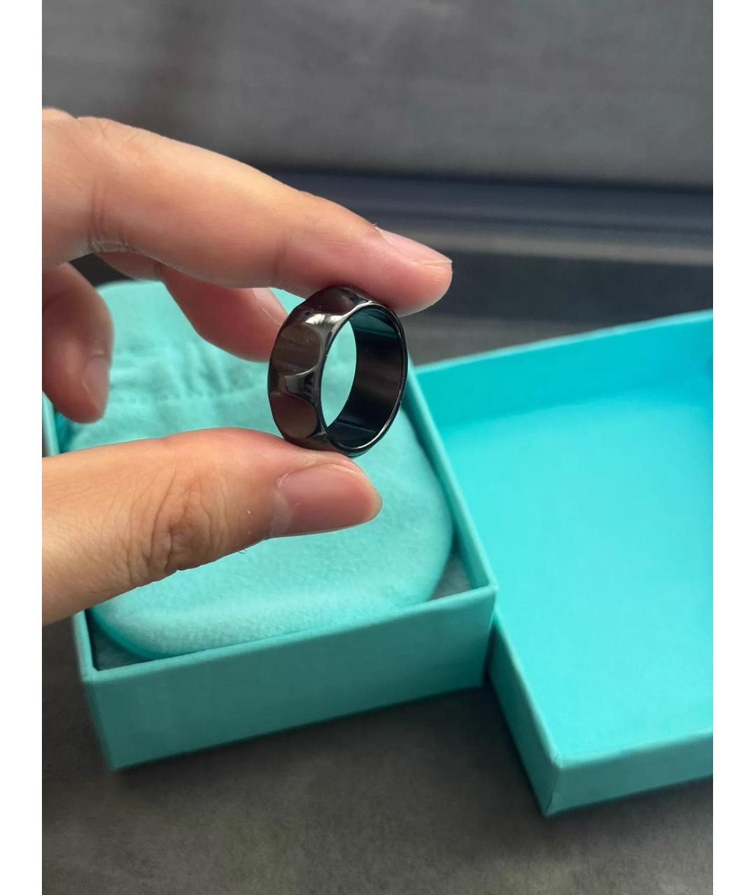 TIFFANY&CO Черное металлическое кольцо, фото 6