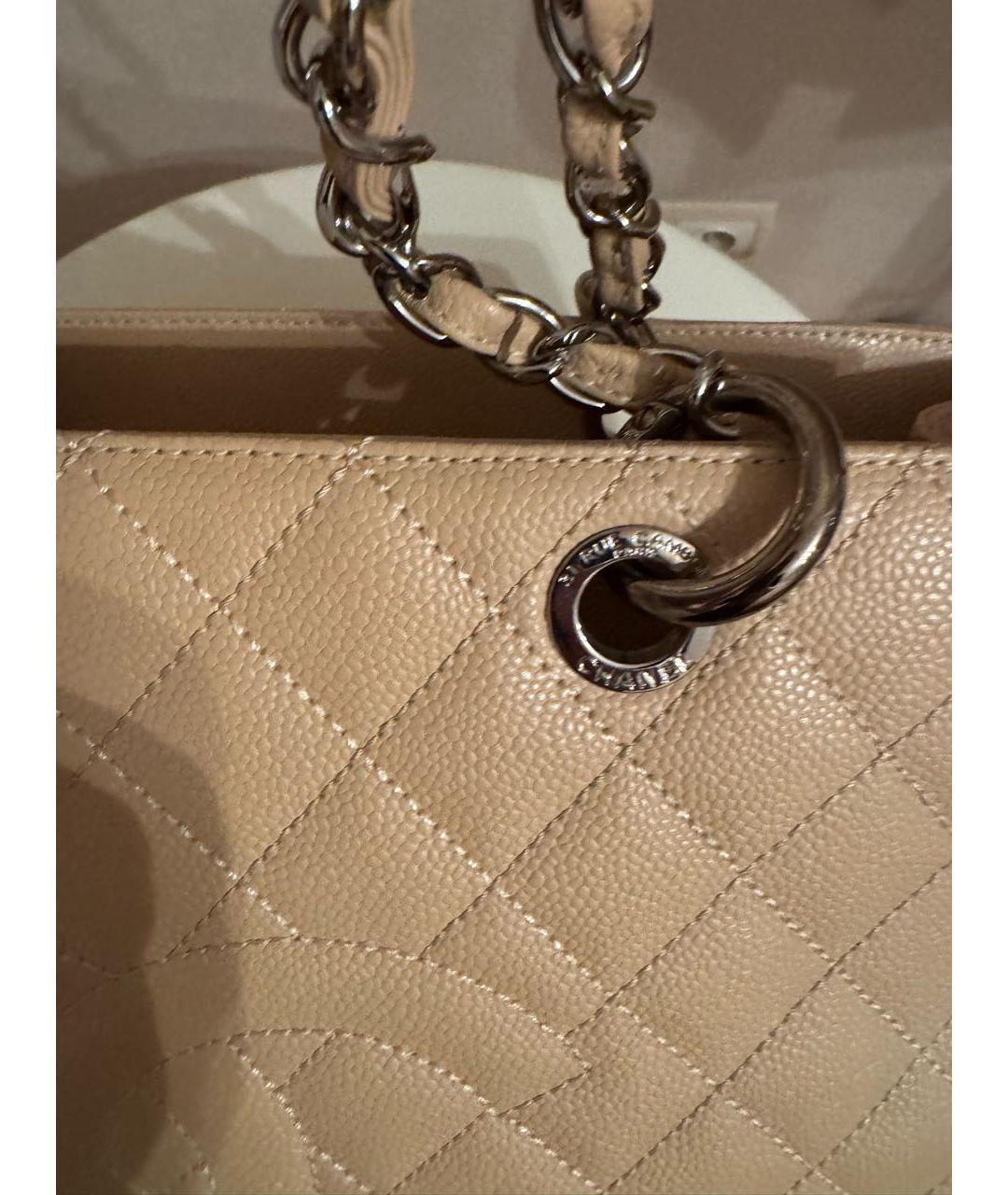 CHANEL Бежевая кожаная сумка тоут, фото 5