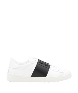 VALENTINO Низкие кроссовки / кеды