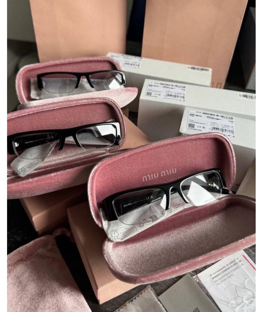 MIU MIU Черные пластиковые солнцезащитные очки, фото 3