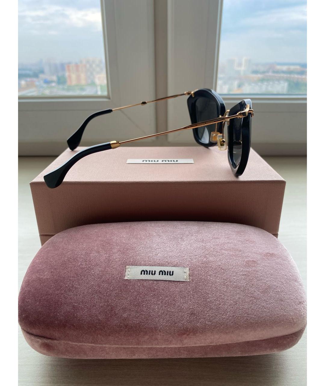 MIU MIU Черные пластиковые солнцезащитные очки, фото 2