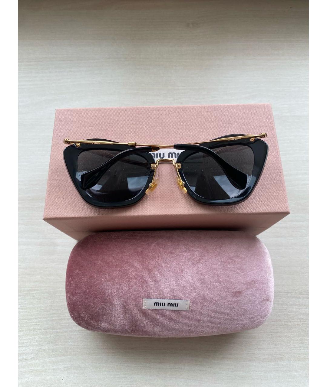 MIU MIU Черные пластиковые солнцезащитные очки, фото 3