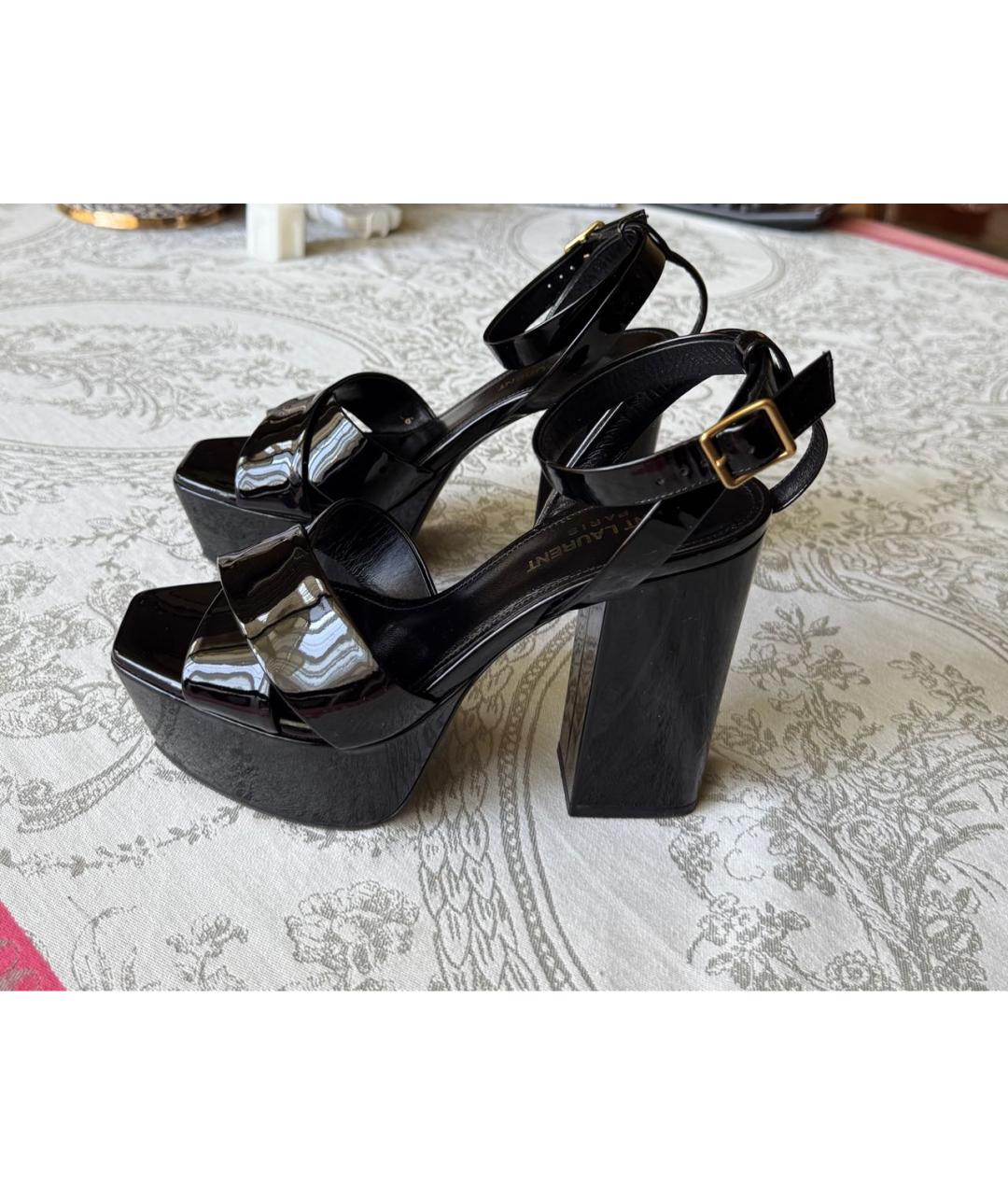 SAINT LAURENT Черные босоножки из лакированной кожи, фото 7