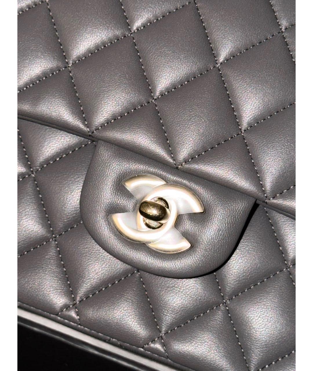 CHANEL Серая кожаная сумка через плечо, фото 6