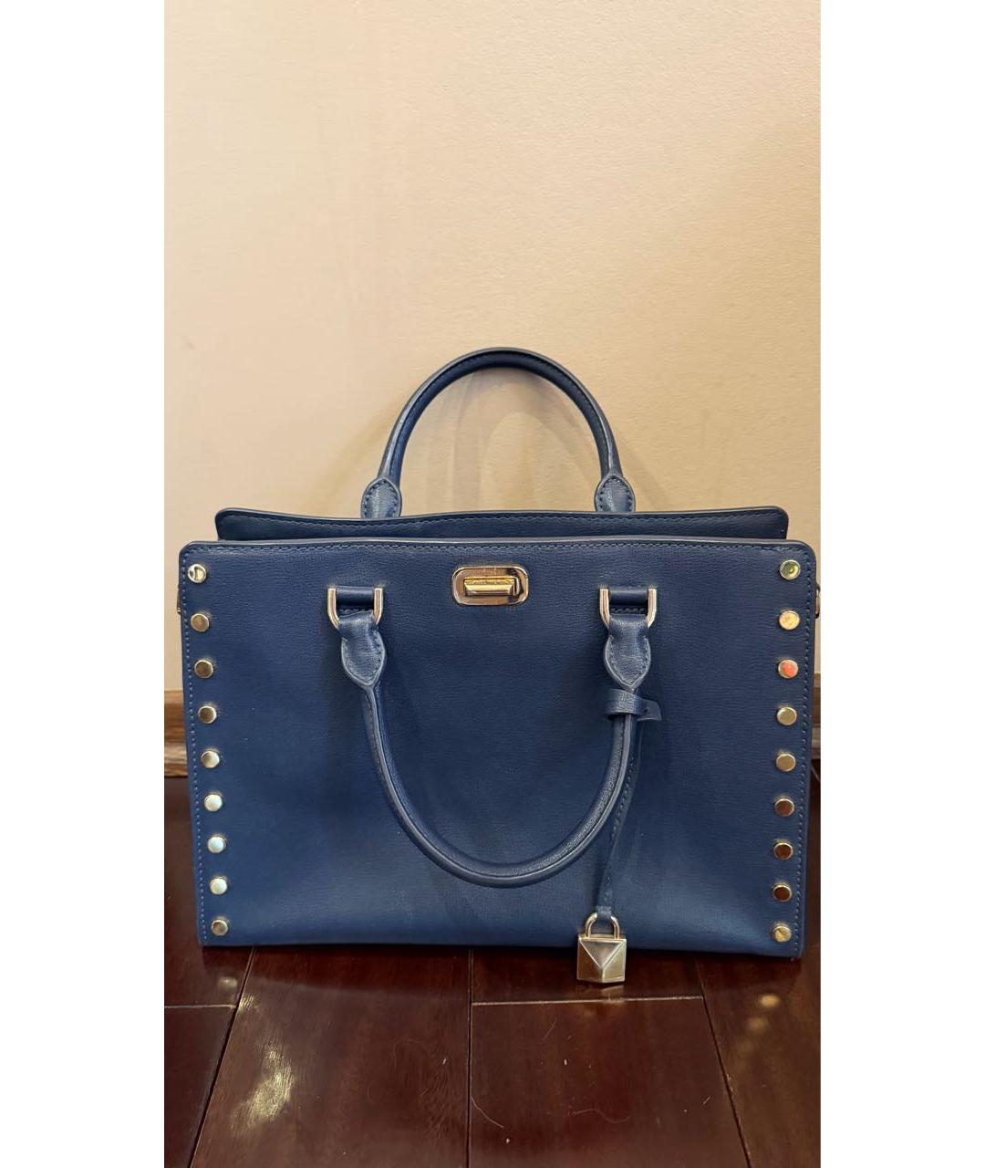 MICHAEL KORS Темно-синяя кожаная сумка с короткими ручками, фото 4