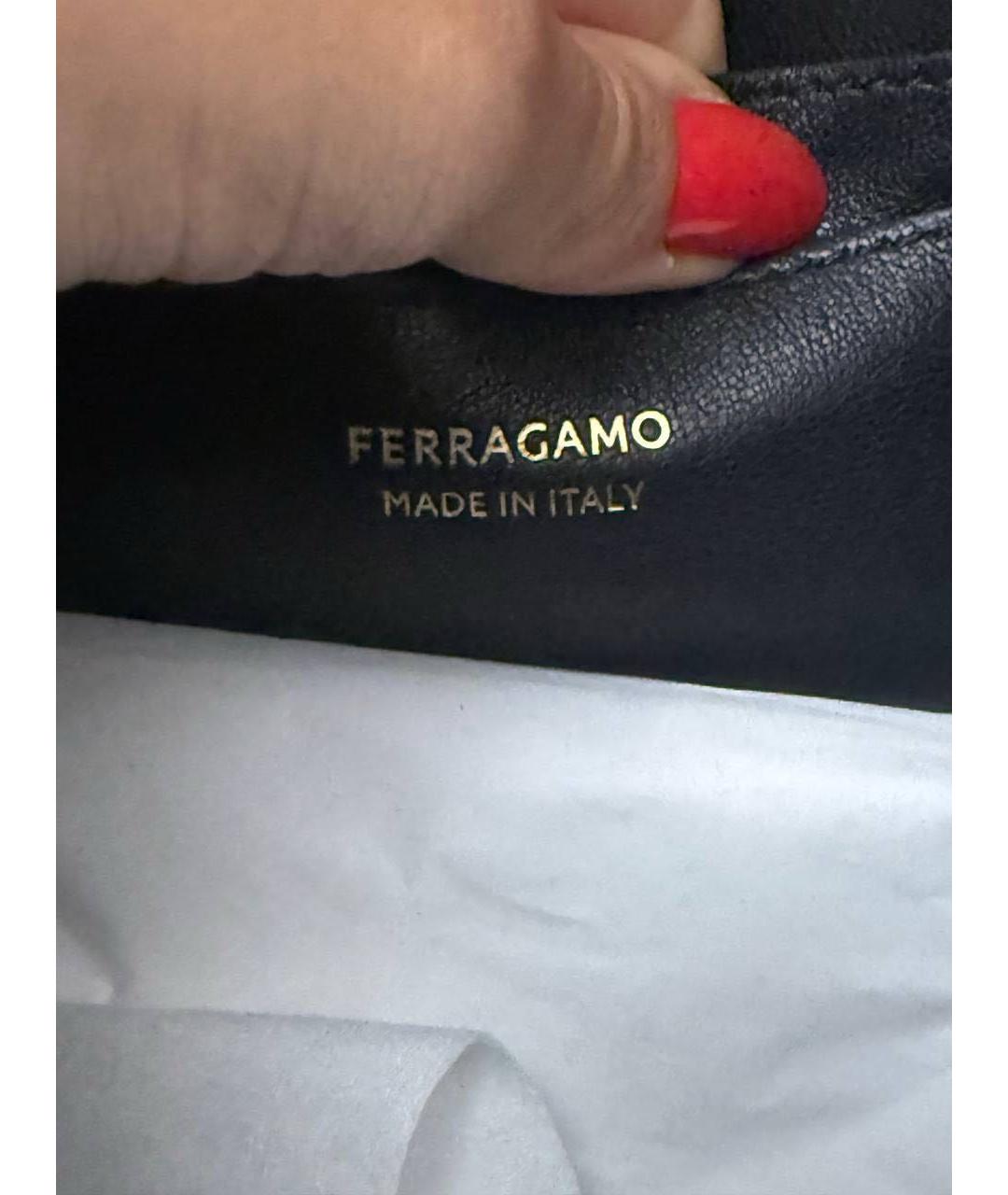 FERRAGAMO Белая кожаная сумка через плечо, фото 4