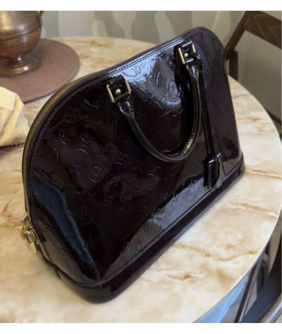 LOUIS VUITTON Фиолетовая сумка с короткими ручками из лакированной кожи, фото 3