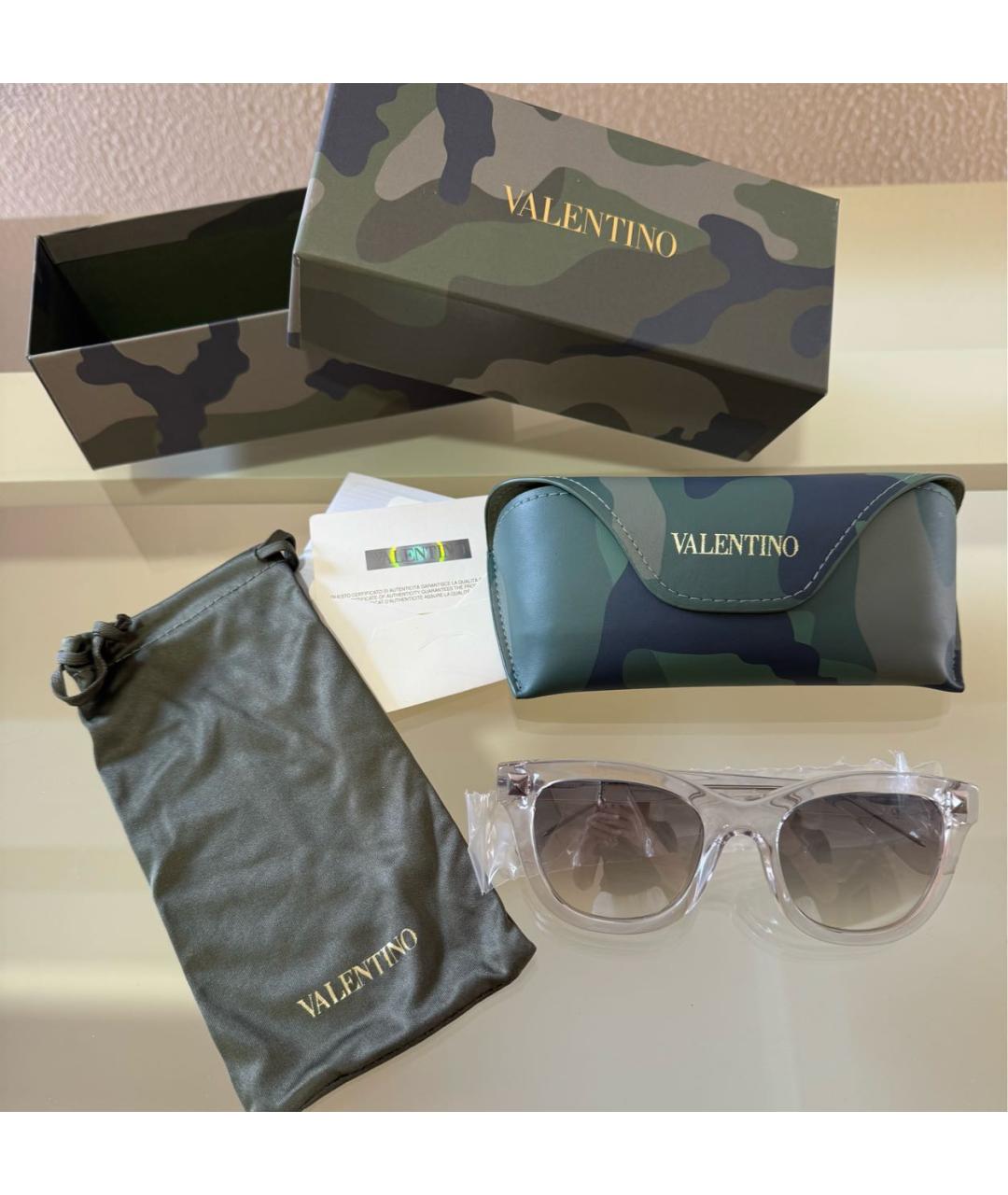 VALENTINO Прозрачные пластиковые солнцезащитные очки, фото 2