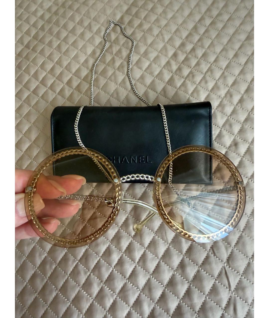 CHANEL Бежевые пластиковые солнцезащитные очки, фото 4