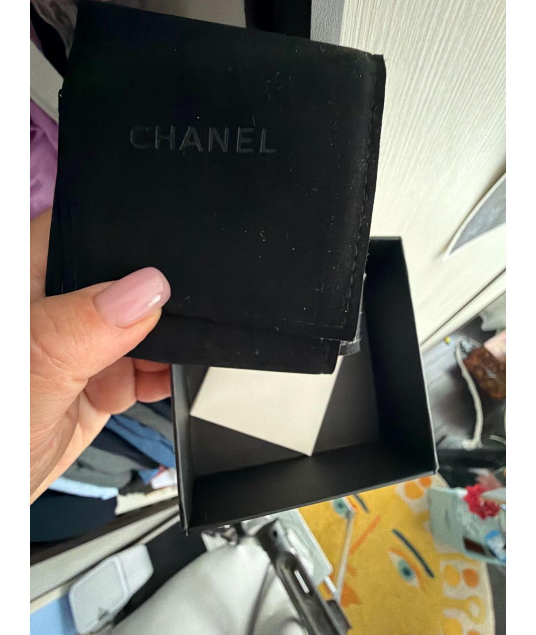 CHANEL Черная пластиковая булавка / брошь, фото 4