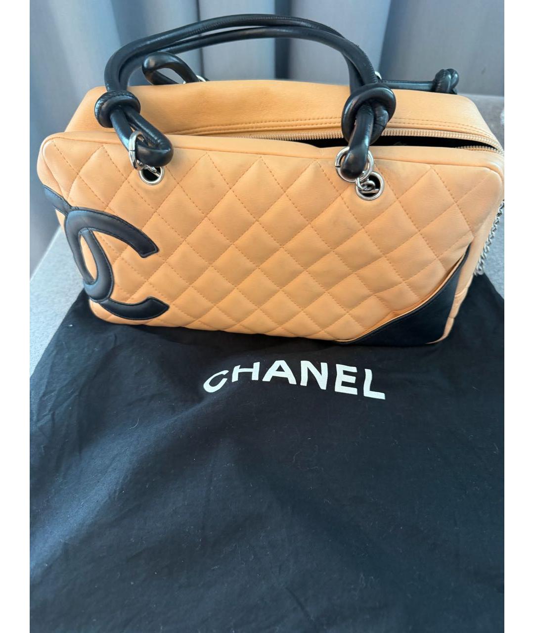 CHANEL Бежевая кожаная сумка с короткими ручками, фото 7