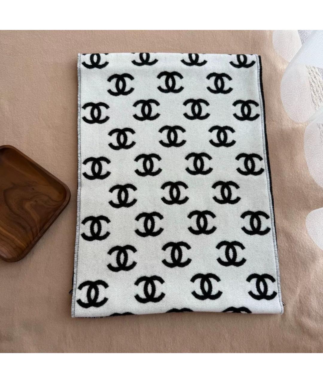 CHANEL Черный кашемировый шарф, фото 6