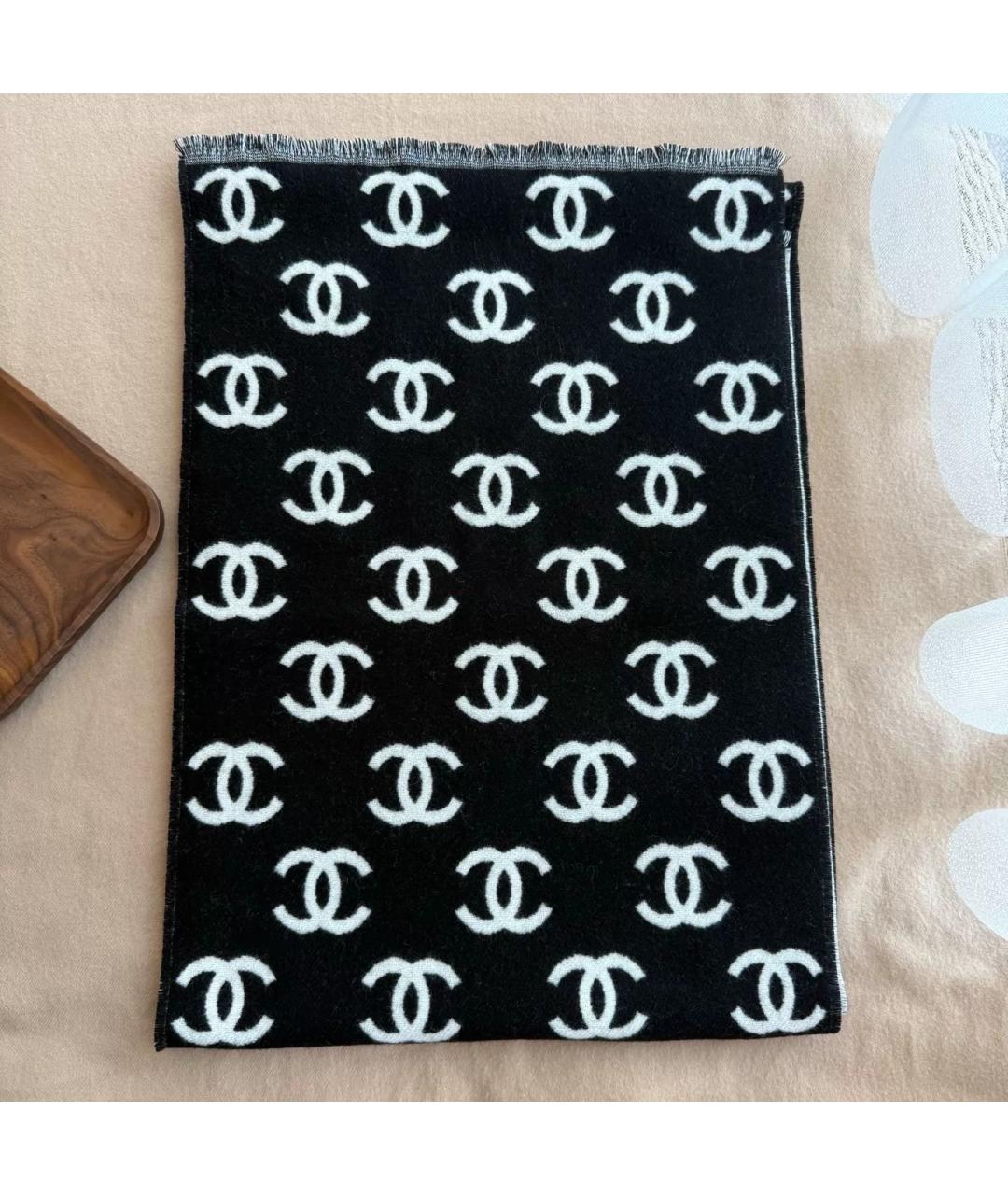 CHANEL Черный кашемировый шарф, фото 4