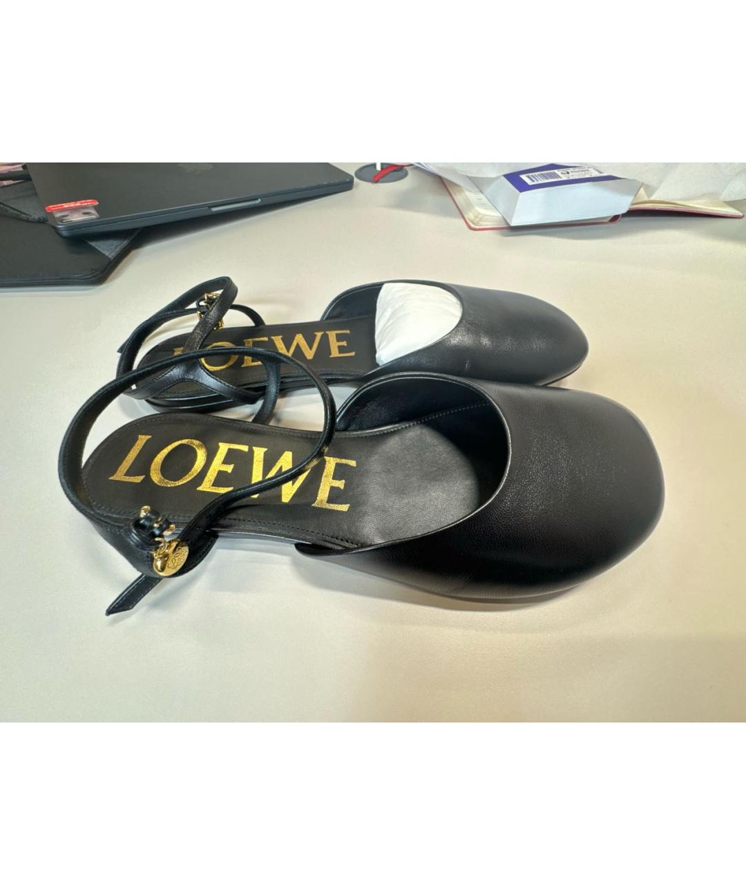 LOEWE Черные кожаные балетки, фото 4