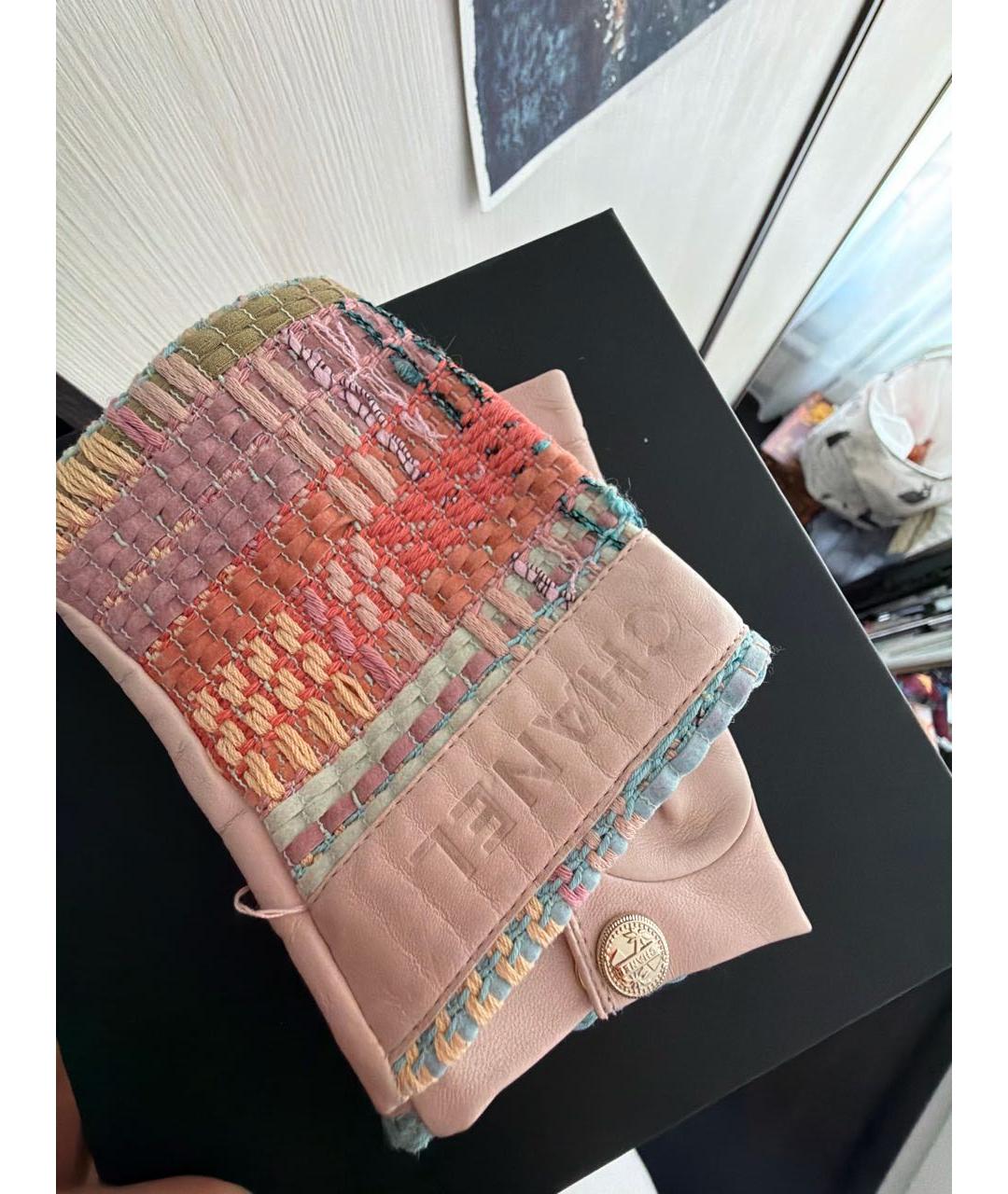 CHANEL Розовые кожаные митенки, фото 3