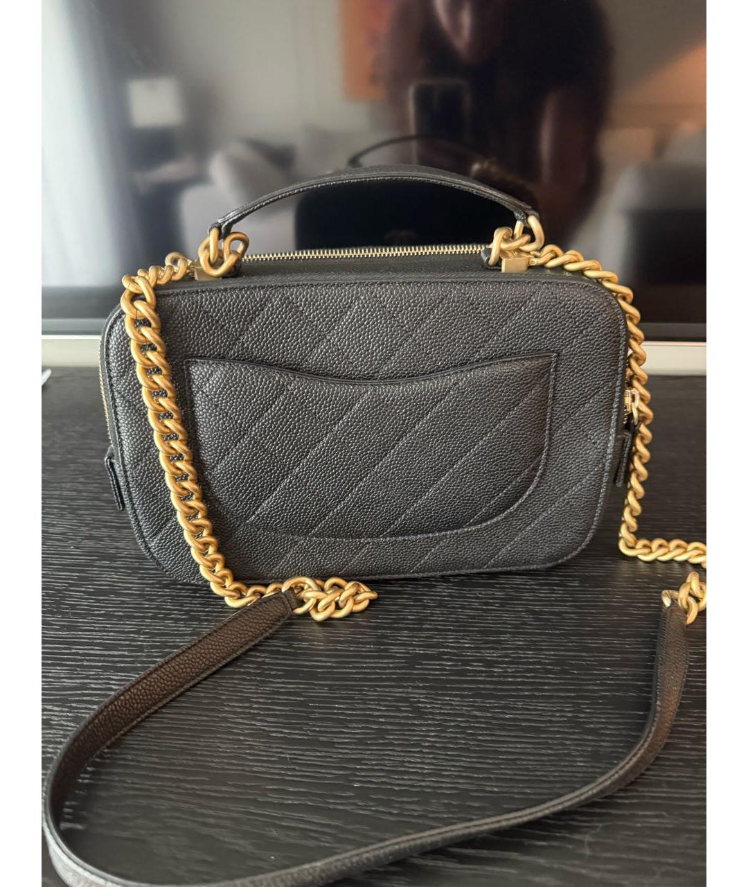 CHANEL Черная кожаная сумка через плечо, фото 3