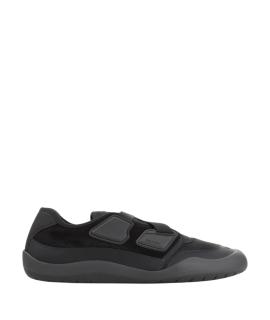 PRADA Низкие кроссовки / кеды