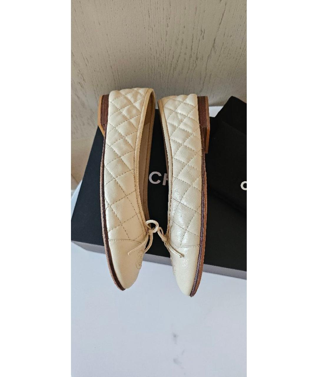 CHANEL Бежевые кожаные балетки, фото 8