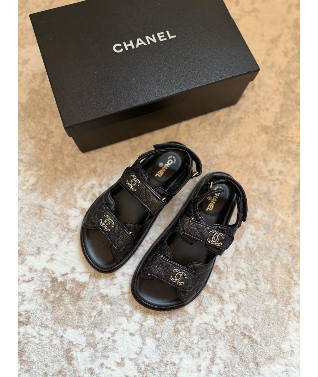 CHANEL Черные кожаные сандалии, фото 5