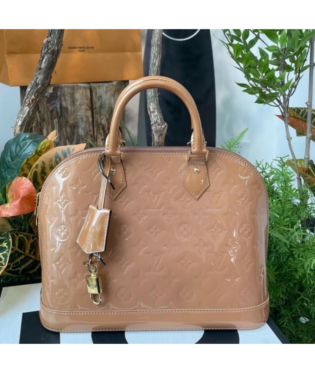 LOUIS VUITTON Бежевая сумка с короткими ручками из лакированной кожи, фото 2