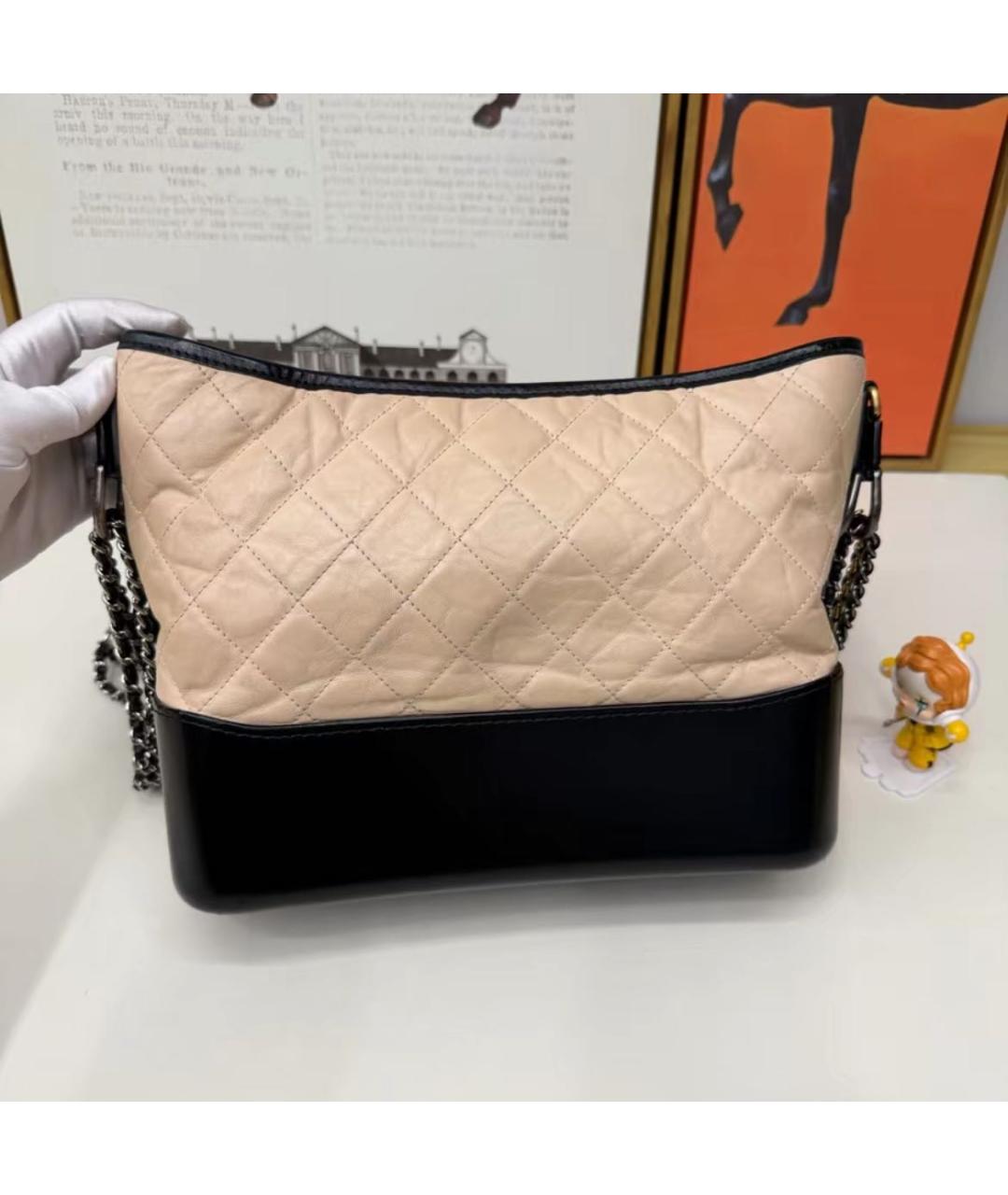 CHANEL Бежевая кожаная сумка через плечо, фото 2