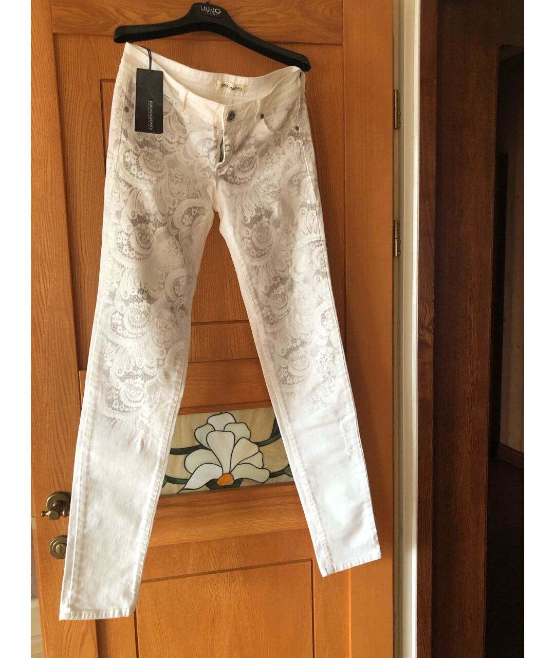 ERMANNO SCERVINO Белые хлопко-эластановые джинсы слим, фото 5