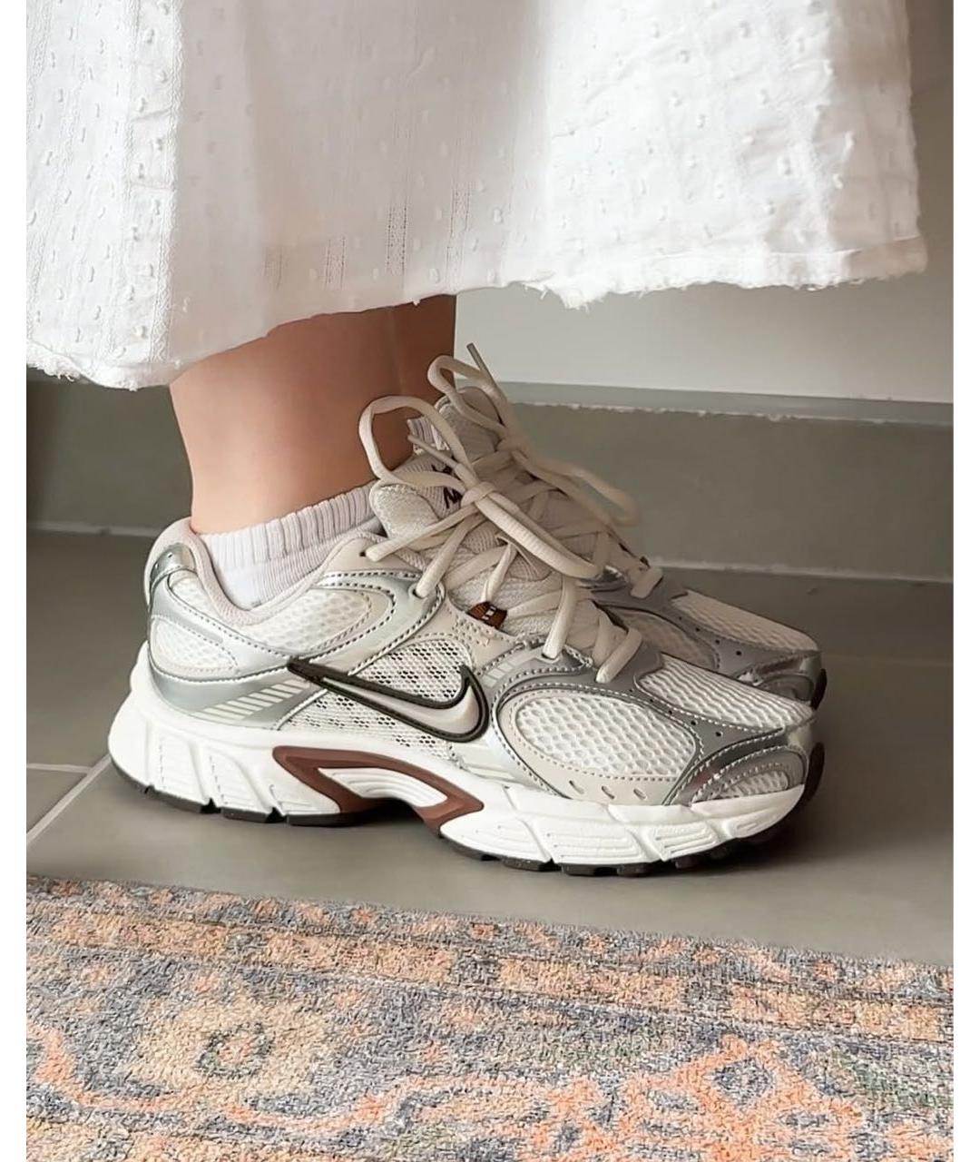 NIKE Белые текстильные кроссовки, фото 5