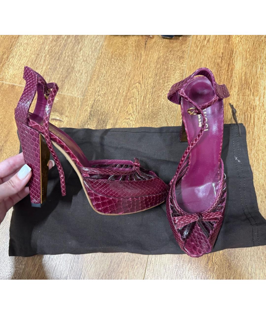 GUCCI Бордовые босоножки из экзотической кожи, фото 4