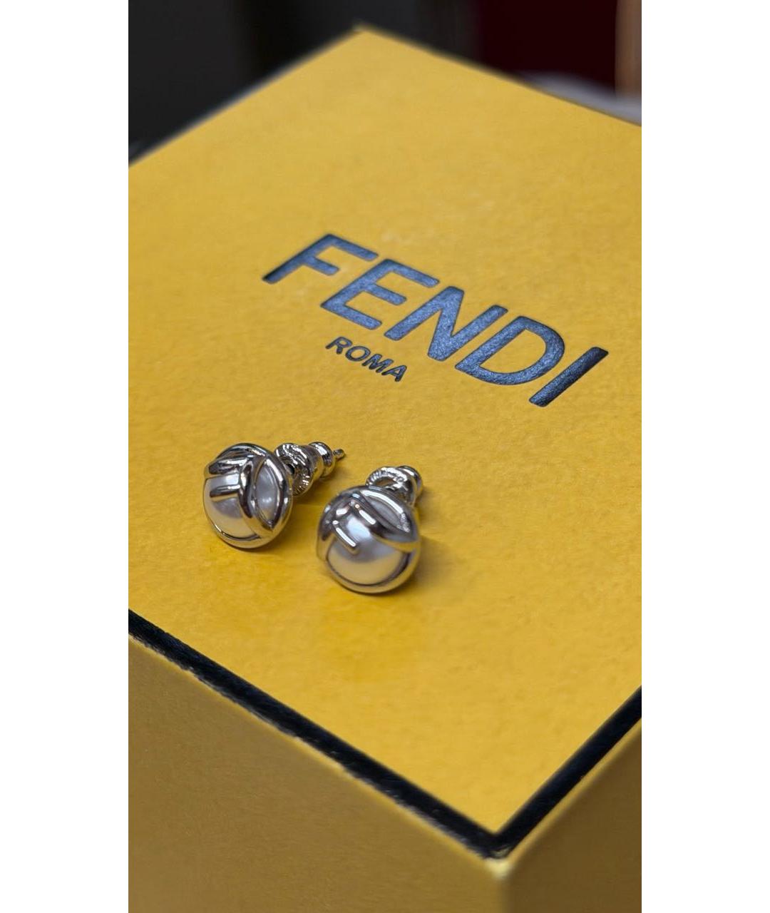 FENDI Серебряные металлические серьги, фото 3