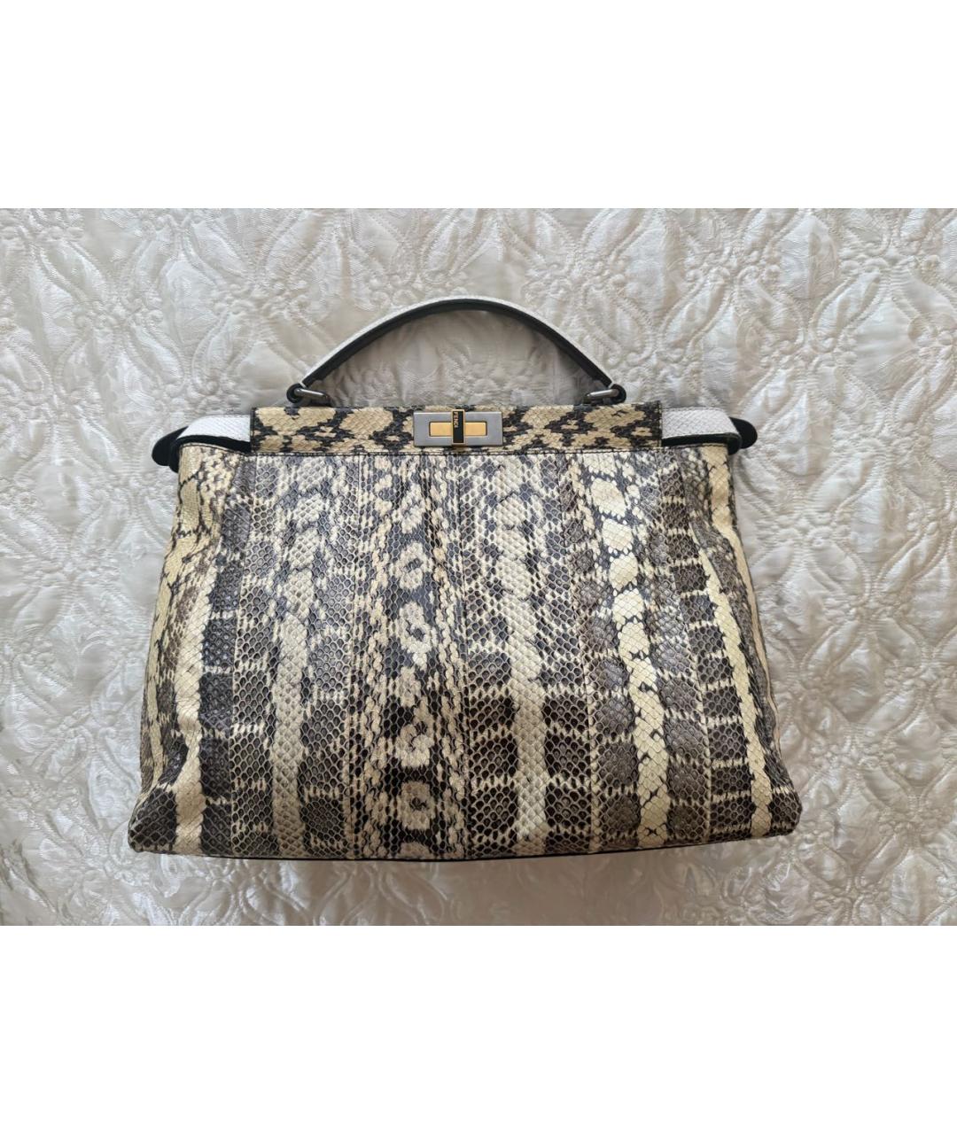 FENDI Бежевая сумка тоут из экзотической кожи, фото 9