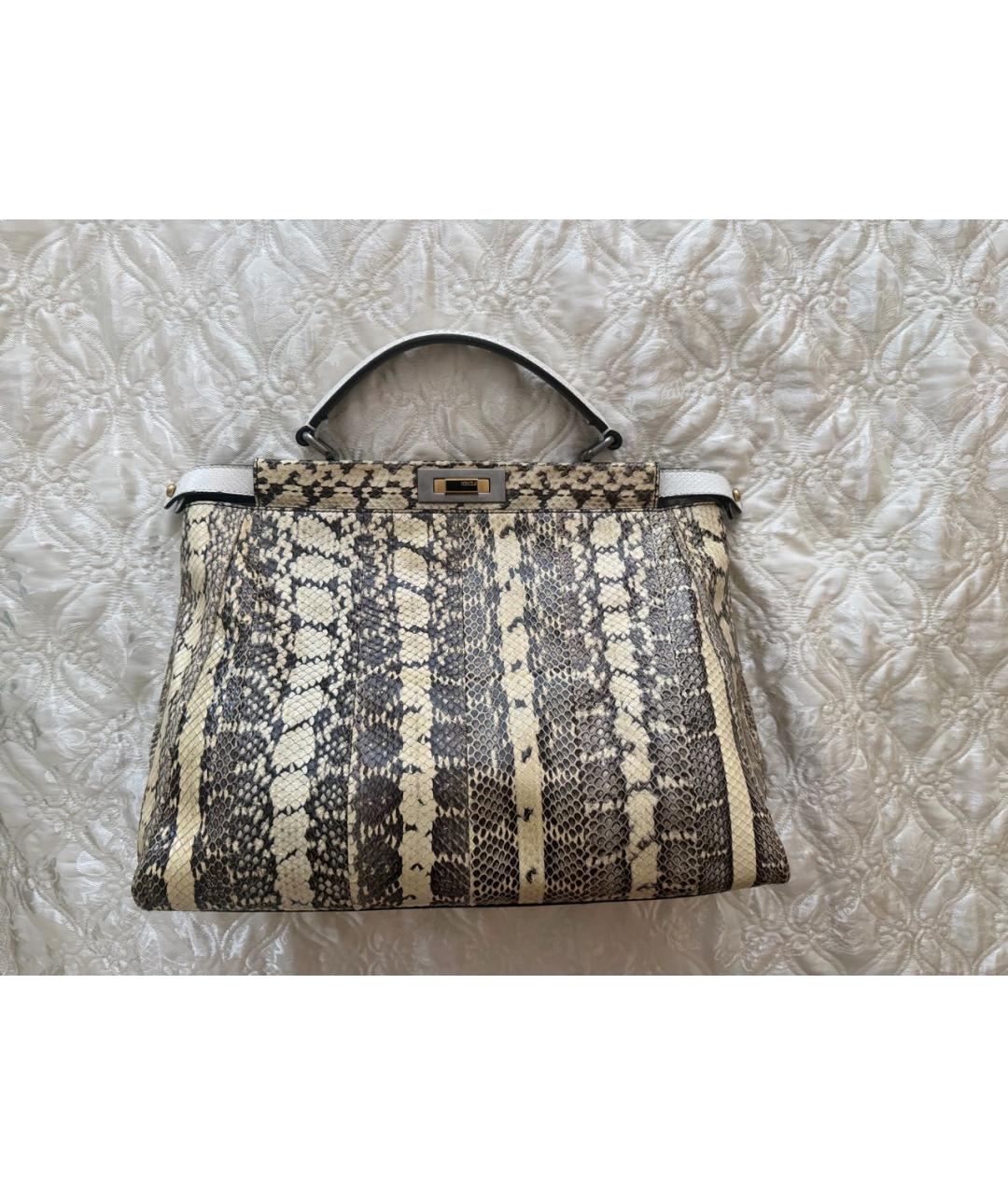 FENDI Бежевая сумка тоут из экзотической кожи, фото 2