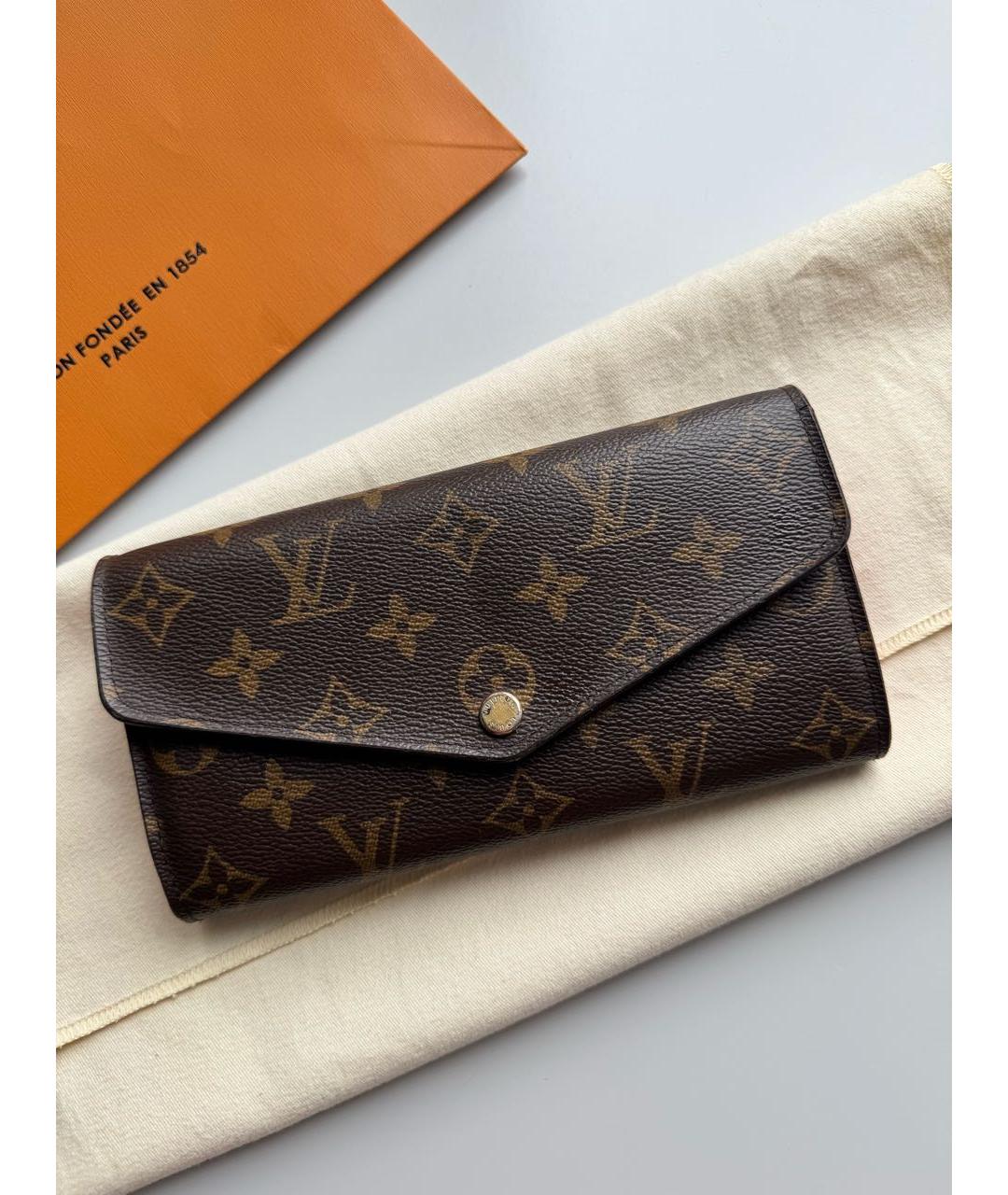LOUIS VUITTON Коричневый кошелек, фото 9