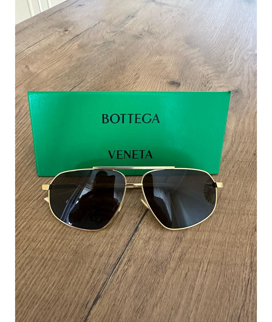 BOTTEGA VENETA Золотые металлические солнцезащитные очки, фото 4