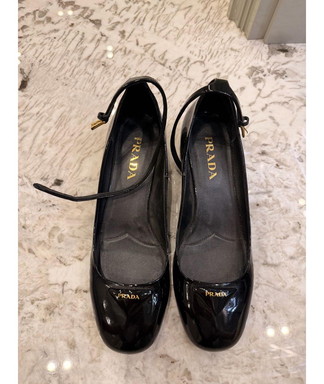 PRADA Черные босоножки из лакированной кожи, фото 2