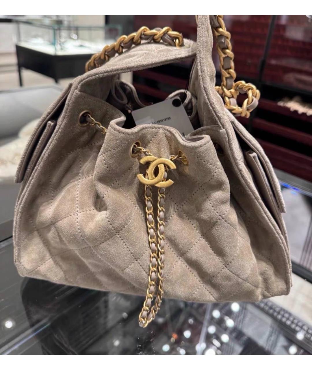 CHANEL Бежевая замшевая сумка через плечо, фото 4