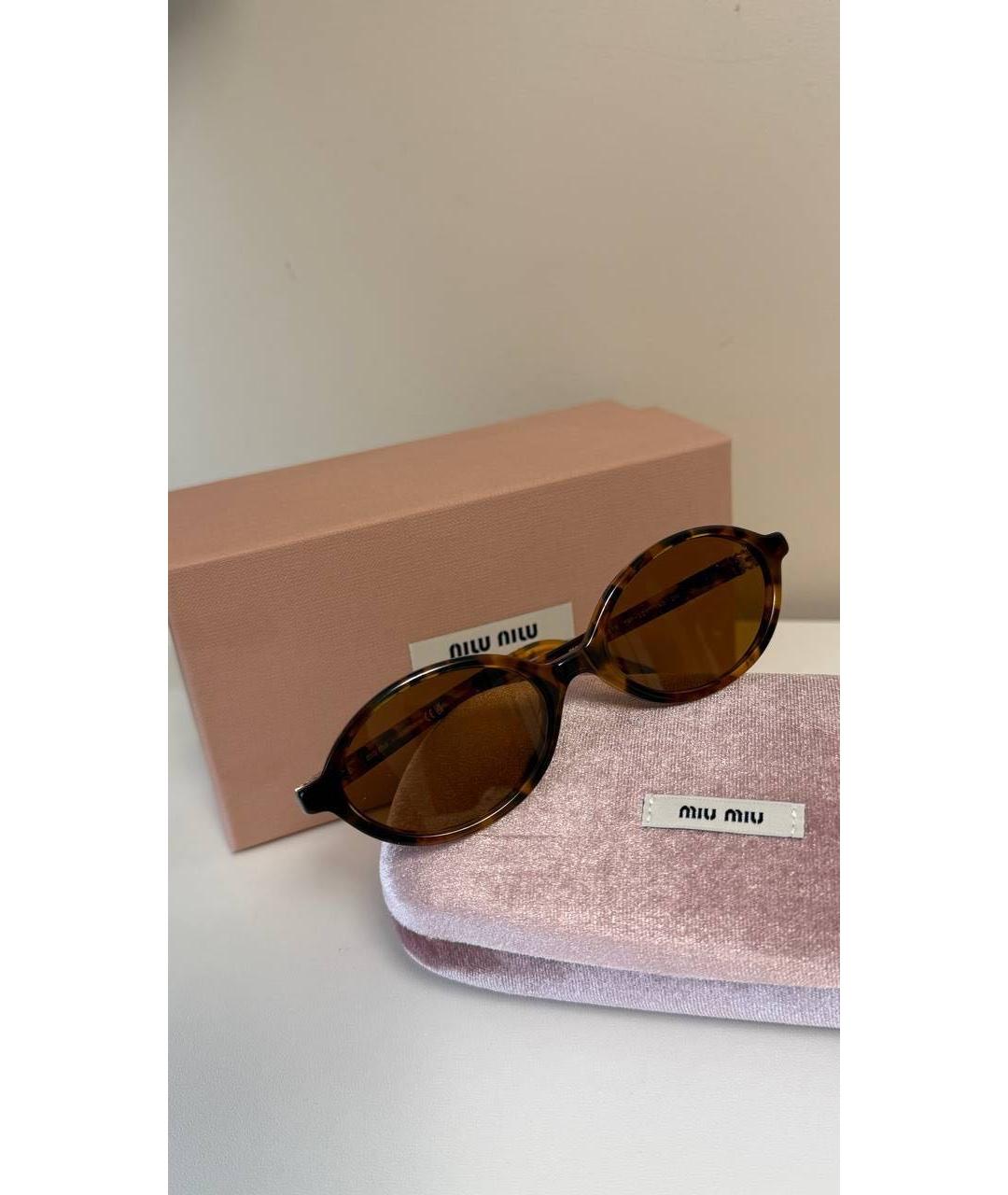 MIU MIU Коричневые пластиковые солнцезащитные очки, фото 2