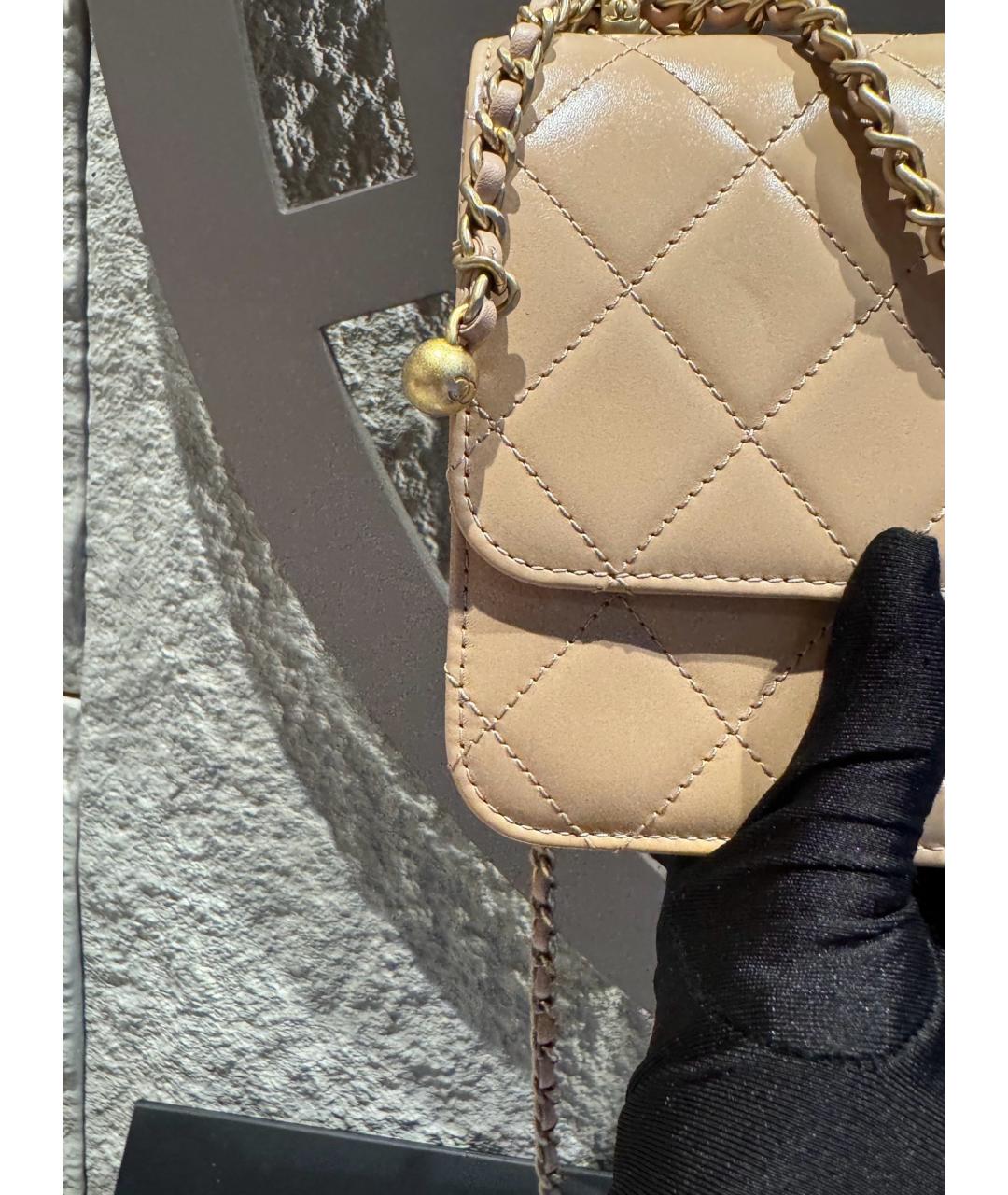 CHANEL Бежевая кожаная сумка через плечо, фото 5