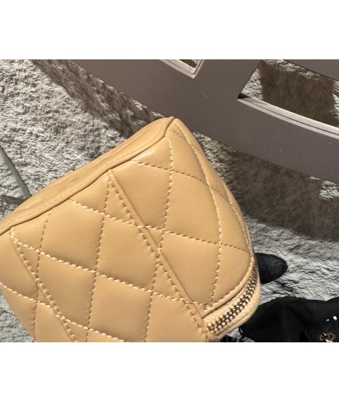 CHANEL Бежевая кожаная сумка через плечо, фото 3