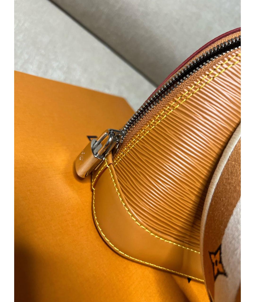 LOUIS VUITTON Оранжевая кожаная сумка с короткими ручками, фото 4