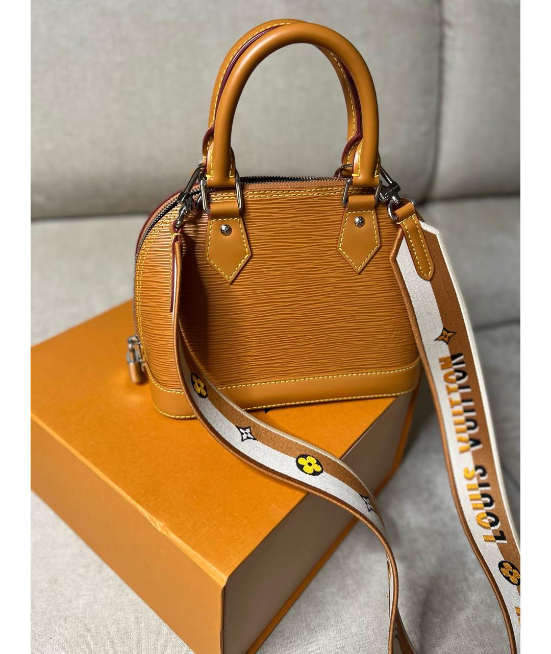 LOUIS VUITTON Оранжевая кожаная сумка с короткими ручками, фото 9